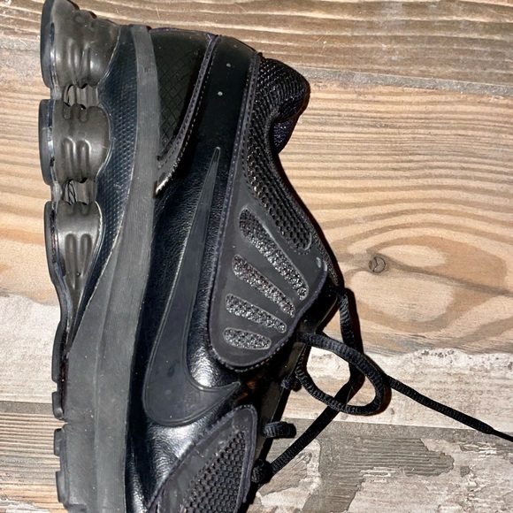 Men's Nike Shox Deliver Triple Black - Picture 3 of 7